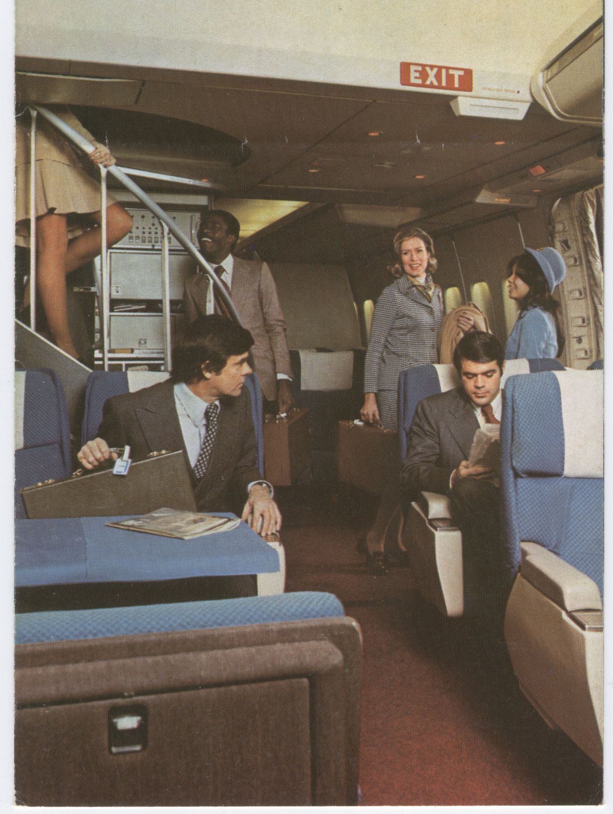 1970s A view of the First Class cabin and entrance doorway of a Pan Am Boeing 747.